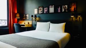 Double Room room in Hotel Noir