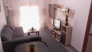 Ellada Apartment