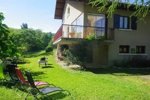 Gîte st Julien des collines - 奥特里韦