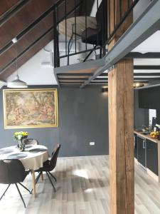 Savoya nr2 Loft Studio Old City Center Self check-in Workspace