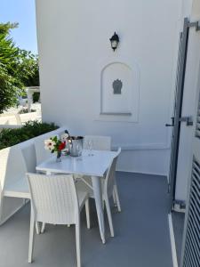 Zoumis Studios Paros Greece