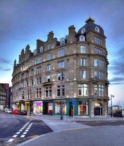 Cosy Double Room room in Malmaison Dundee