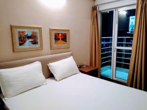 Entire SuitesStudio near IT hubExpresswayMetro