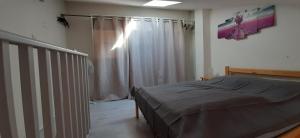 MARINES DU ROUSSILLON Villa en duplex très calme en résidence privée avec piscine - M65