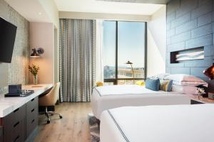 Queen Room with Two Queen Beds and Mountain View room in Kimpton - Hotel Arras an IHG Hotel