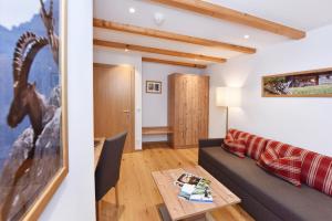 Gasthaus & Pension Alphorn