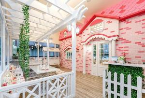 happiness station bandb