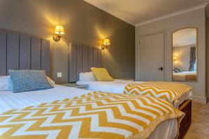 Family Room room in The Dog & Bear Hotel