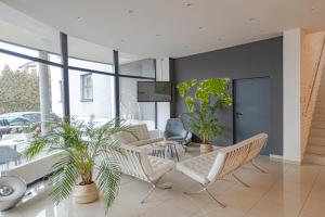 NoBo Hotel business
