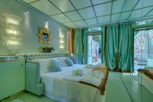 GranDELUX-Canal - BBC Venice Grand Tour 2024 recorded here!