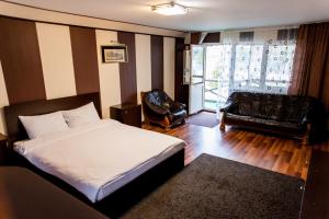 Deluxe Double Room with Balcony room in Guest House Shale