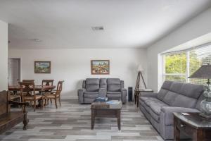Purely Pompano, Pool, Water front, Paddleboard, Beach, 5 bedroom 3 bath