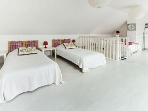 Maisons de vacances Serene Holiday Home for family with Garden : photos des chambres