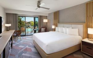 King Room with Balcony and Pool View room in Hyatt Regency Monterey Hotel and Spa