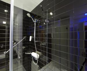 Standard Double Room with Sofa Bed room in Holiday Inn Express Lisbon Alfragide an IHG Hotel