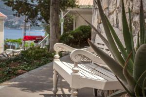 Faros Residence Adults Only