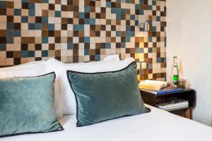 Hotels Hotel des Arceaux : photos des chambres