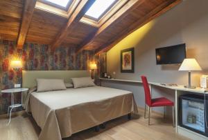 Deluxe Double Room with Bath room in Etruria Relais and Wine
