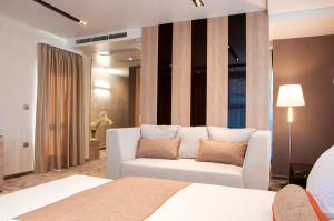 Family Hotel Business Club