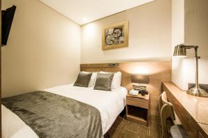 Phòng Giường Đôi Không Cửa Sổ (NO WINDOW DOUBLE, Guest room, Double)