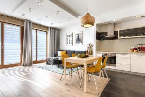 City Center Apartament Parking by IMPERO