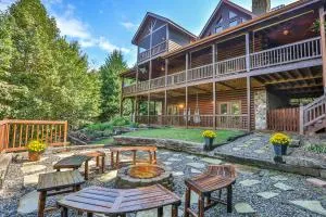Chateau Relaxeau Breathtaking Spacious Mountain Home on Paved Road - Hothouse
