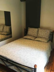 Elenis Central DownTown Quitness