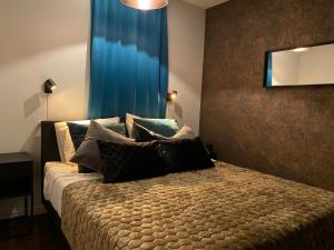 B&B by the C