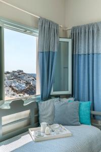 Blue Dolphins Apartments Santorini Greece