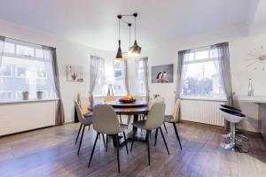 Superb central location, no car needed - Spacious