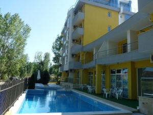 Sofia Apartments in Sunny Residence