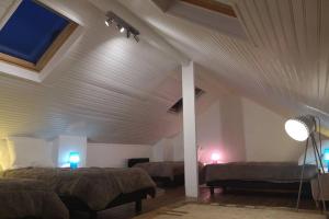 Appartements GITE SAINTE MARIE MADELEINE DOMONT 7 PERSONNES : photos des chambres