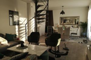 Appartements GITE SAINTE MARIE MADELEINE DOMONT 7 PERSONNES : photos des chambres