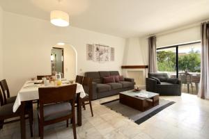 Apt Berry - with pool and rooftop