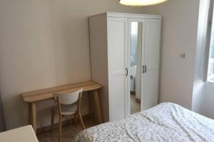 Appartements Ravissant T2 entierement renove a 300 m de la gare : photos des chambres