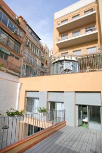 Bed in 12-Bed Dormitory Room with Bathroom  room in Sant Jordi Hostels Rock Palace