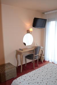 Hotels Noemys Gradignan - ex Cit'Hotel Le Chalet Lyrique : photos des chambres