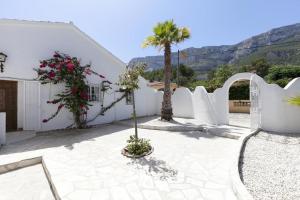 Villa Celi: Sea- & Mountain view, peaceful & comfortable.
