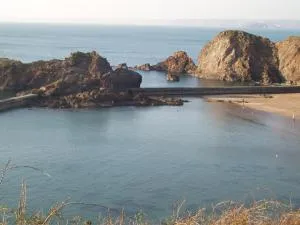 Burton Farmhouse - Hope-Cove