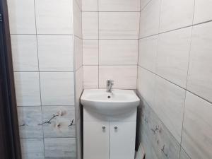 ВЛАД-ДОМ Апартамент за 3-ма с кухня