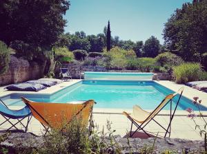 Maisons de vacances La Loge du Grand Cedre, gite de charme : photos des chambres