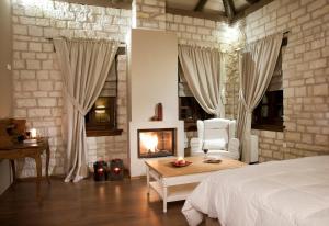 Junior Suite with Fireplace and Forest View