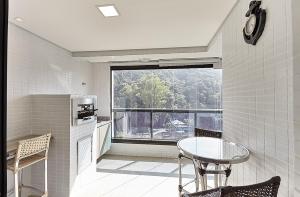 Flat Pérola do Atlântico - 3 dormitórios com varanda gourmet - Praia das Pitangueiras