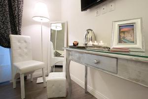 Double or Twin Room room in Rome Key Home
