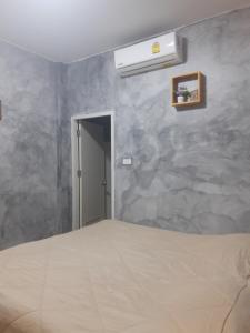 baankhuninn urt airport