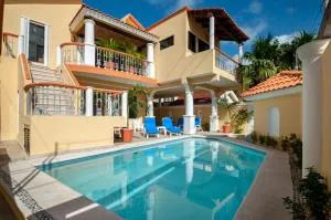 Righetto Vacation Rentals - Puerto Morelos