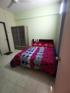 Cikgu Azue Homestay with lift 1floor security gate