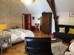 B&B / Chambres d'hotes LES HIRONDELLES : photos des chambres