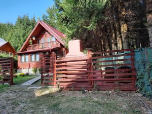 Casuta Paterau Cheia, Prahova