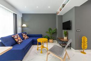 Lujan Deluxe Suites by Valcambre